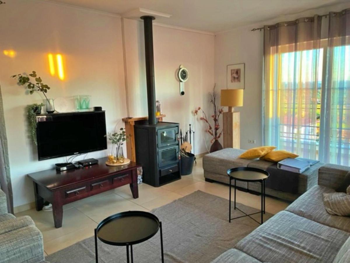 Appartement 6 Persoons Woning Met Zwembad. Rustig Gelegen. Figueira e Barros