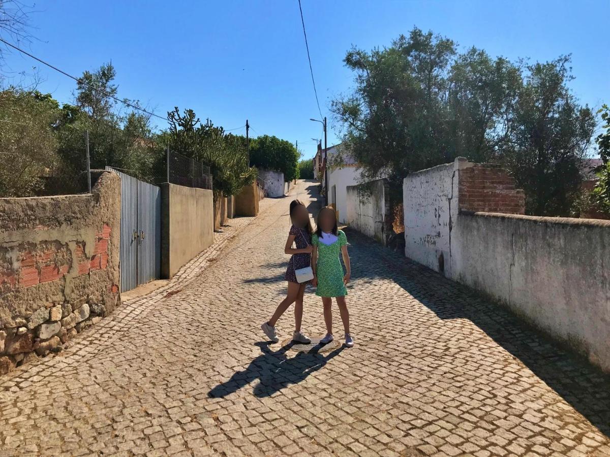 Appartement 6 Persoons Woning Met Zwembad. Rustig Gelegen. Figueira e Barros