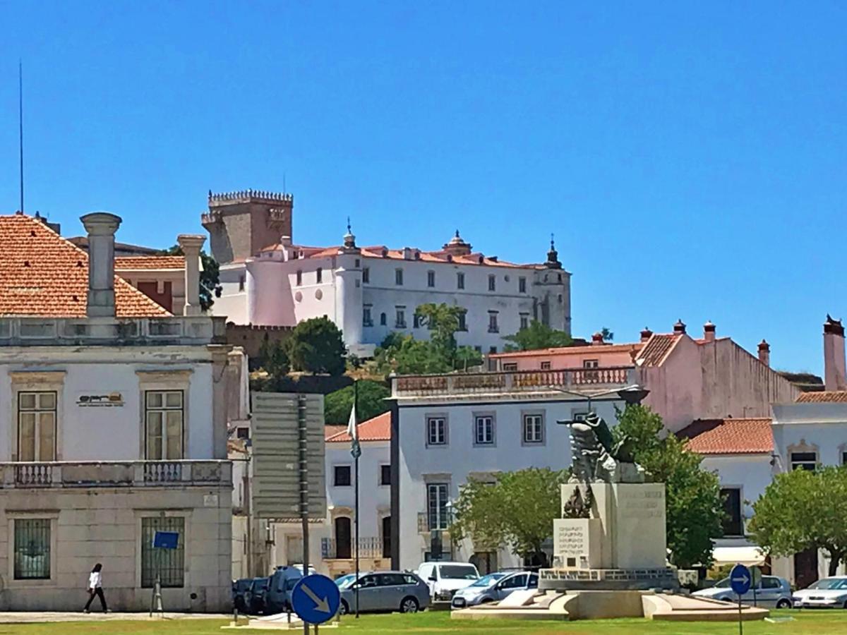 6 Persoons Woning Met Zwembad. Rustig Gelegen. Figueira e Barros